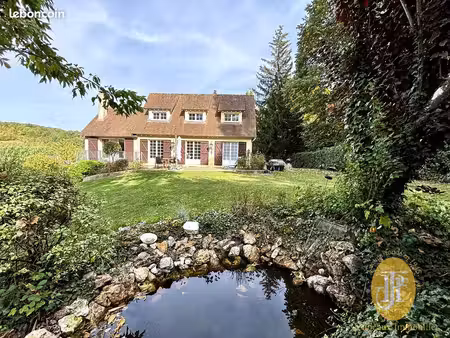 propriété 5 pièces 135 m²