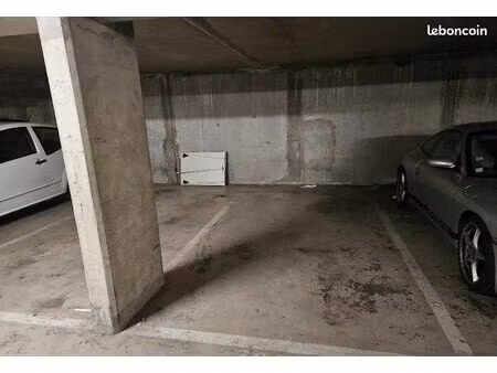place de parking en sous-sol – immeuble récent – proche tribunal et gare de melun une oppo