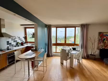 vend appartement 4 pièces dans résidence de standing arborée