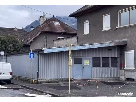 atelier-entrepôt (habitation ok)