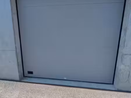 dépôt/entrepôt/stockage/box