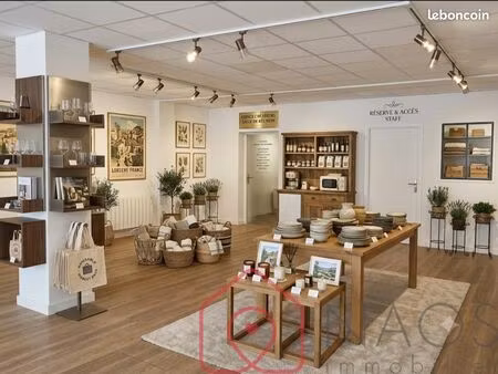 local commercial 80 m² eu