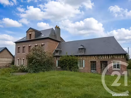 propriété 6 pièces 130 m²