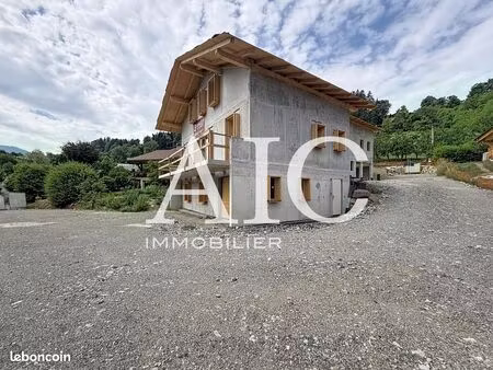 maison 6 pièces 184 m²