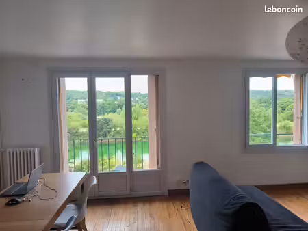 appartement traversant 78 m² avec vue exceptionnelle sur les bassins de la lyonnaise