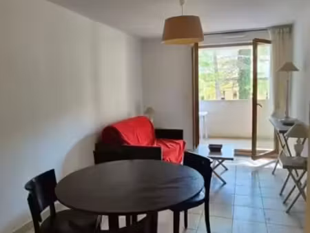 appartement avec loggia - 2 pièces - 38m2