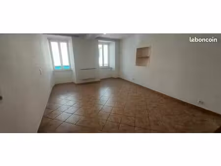 appartement t4 avec 3 chambres rénové