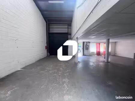 local d'activité 294 m²