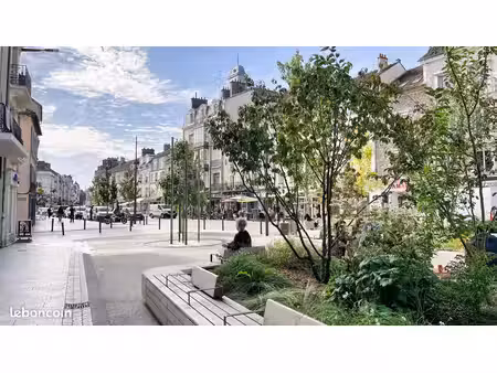 boutique place de l'étape 44m2