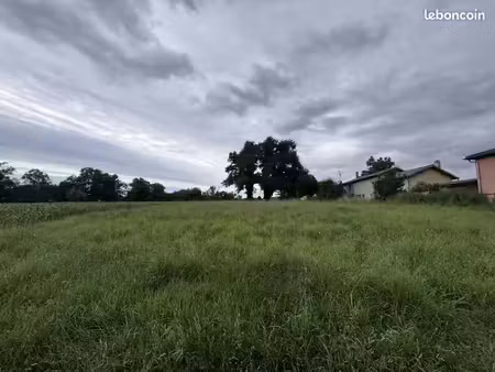 terrain 400 m² francheleins