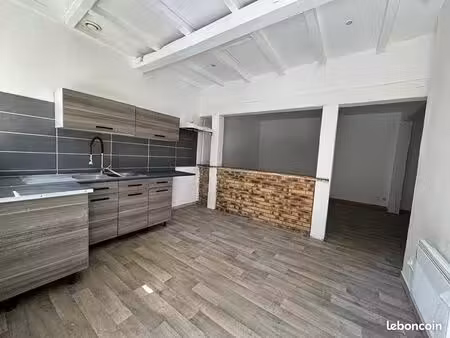 immeuble 29 pièces 450 m²