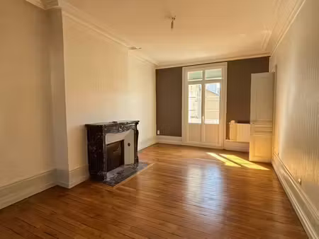 appartement de caractère. 2ch