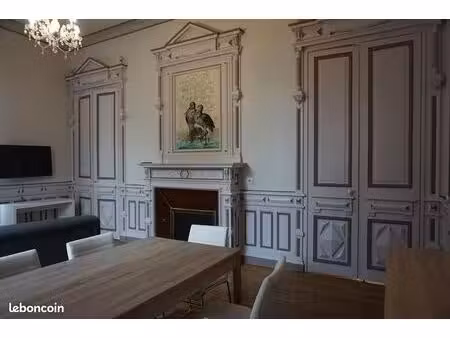 très beau t3 meublé mairie haussmannien rénové