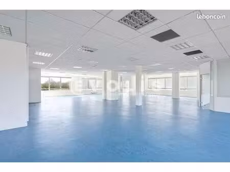 bureaux 752 m²