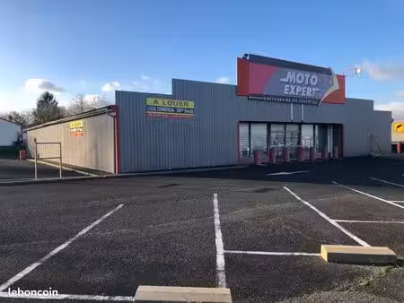 local 370 m2