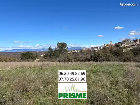 terrain à bâtir de 1000 m² à montmeyan (83)