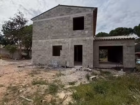 villa a finir 165m2