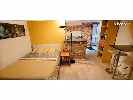 ? studio tout confort avec extérieur _ moyenne durée 1 à 6 mois _ centre ville fontenay - 