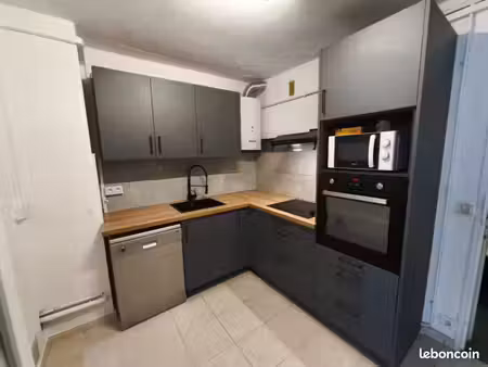 location t3 bastia