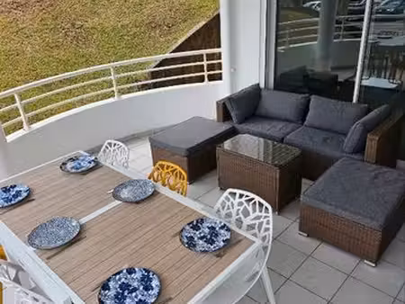 beau t3 meublé 72 m2 avec grande terrasse