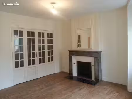 location appartement centre laval