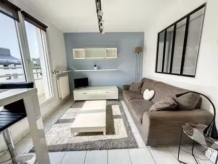location meublée appartement 2 pièces 37 m² à lyon 3ème (69003)  880 €