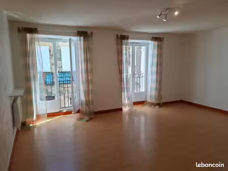 location studio non meublé