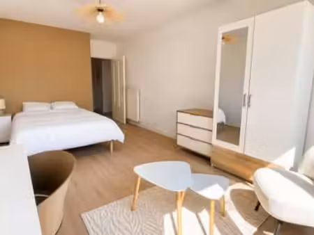 location appartement 4 pièces colocation à nantes (44000) : à louer 4 pièces colocation / 