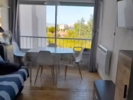 studio cabine pour étudiant (e)
