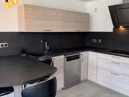 t3 meublé 71 m² avec 2 balcons et garage - strasbourg koenigshoffen