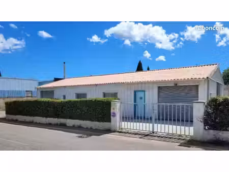 local d'activité 190 m² - 1650 cuers