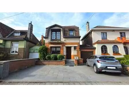 superbe maison avec jardin et garage !
