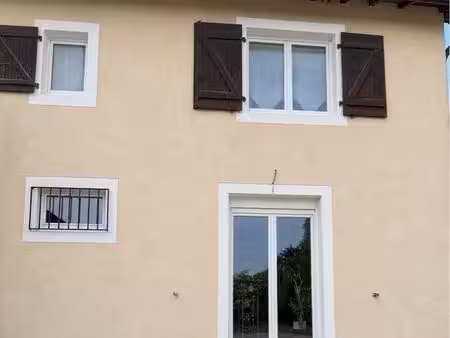 ? grande maison rénovée 200 m² avec jardin clos – aucun travaux – 4 chambres – coudures