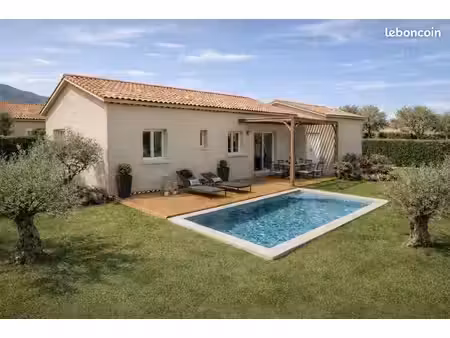 maison 80 m² avec terrain à la brillanne (04)