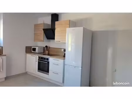 ? à louer – tavaux village – 100 m² – 2 chambres – jardin