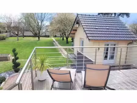 maison 5 pièces 125m2 avec jardin et piscine