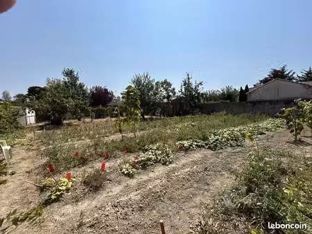 terrain à bâtir de 326 m2 au prix de 391000 à les sables-d'olonne
