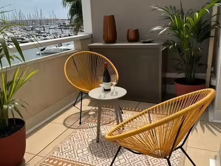 apt t2 a année meublé