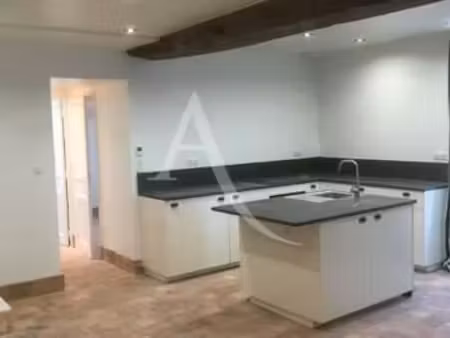 location appartement 3 pièces meublé au lion-d'angers (49220) : à louer 3 pièces meublé / 