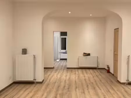 appartement de 3 pièces enfilade très lumineux à anderlecht