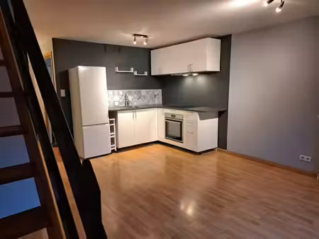 studio lumineux et rénové avec chambre en mezzanine