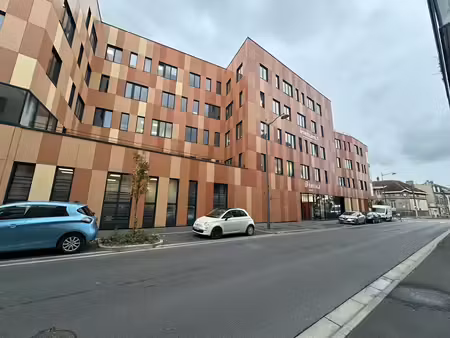location bureaux 610 m² à 1 314 m²