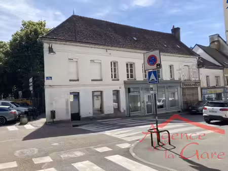 vente immeuble 10 pièces 200m2 sézanne 51120 - 232000 € - surface privée