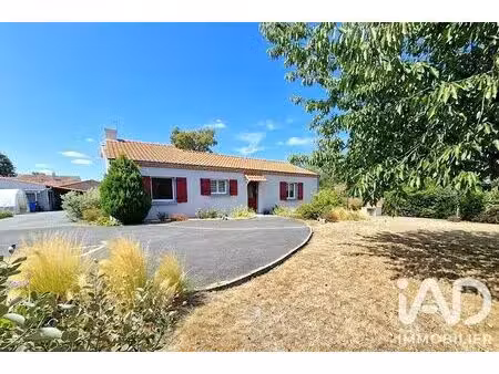 maison traditionnelle à pont-saint-martin (44860)