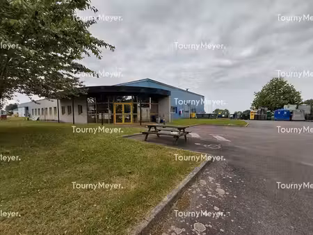 location local d’activités saint-jean-sur-vilaine 35220 738m²