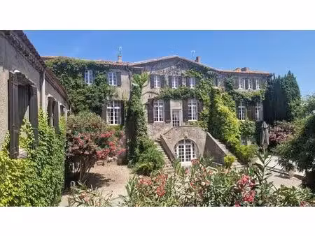 narbonne elégant château historique et domaine  3 bâtim...