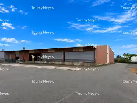 location entrepôt bedee 35137 1000m²