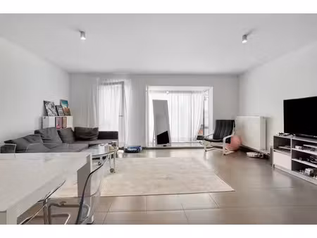 appartement te koop in sint-andries met 2 slaapkamers