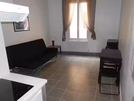 location appartement 1 pièce 25 m² à aix-en-provence (13080)