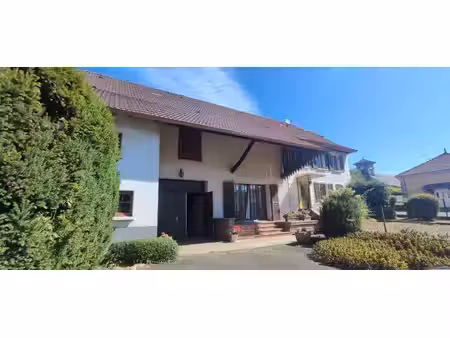 ferme 161m² avec dépendances : bessoncourt 90160